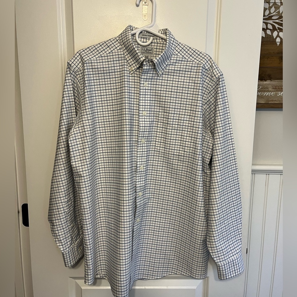 NWOT L.L. Bean blue checkered dress shirt. Men’s size 16-34. 100% cotton.